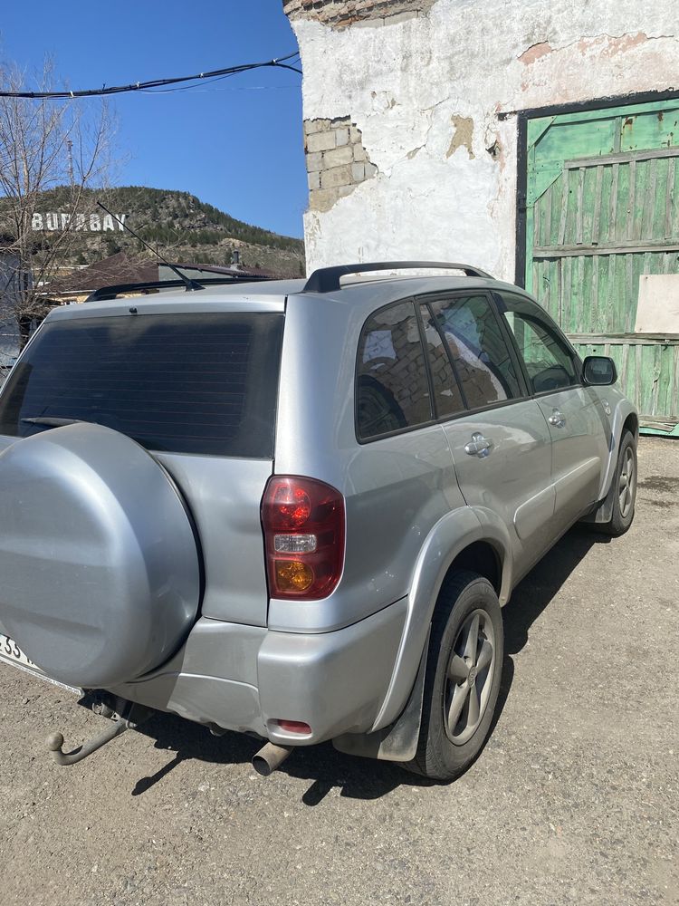 Продам Toyota Rav4.