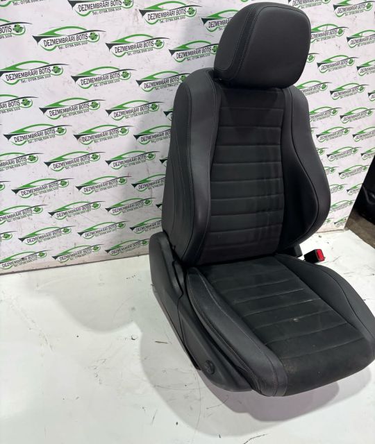Scaune fata stanga dreapta set Mercedes-Benz GLE prima generatie (C16