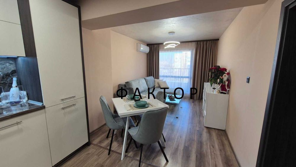 Продава се Двустаен апартамент в Пловдив, Център - 64 кв.м за 2407 €/кв.м - Снимка #1