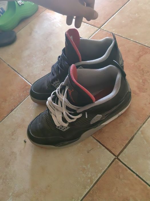 jordan 4 bred mărimea 43