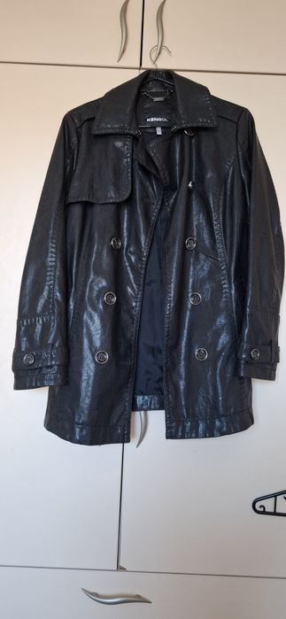 Манто на марката Kensol