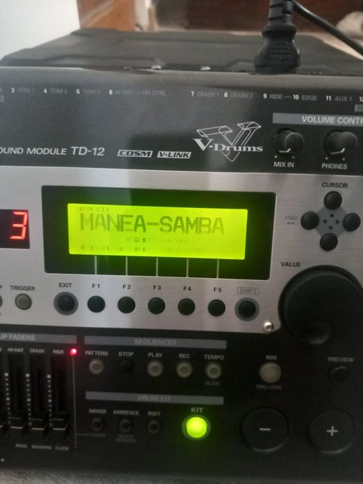 Vând schimb procesor Roland TD 12și cinele WH11 și crash ride CY12 dua