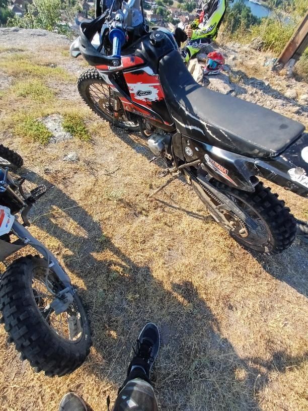 Yamaha dt125r 2006