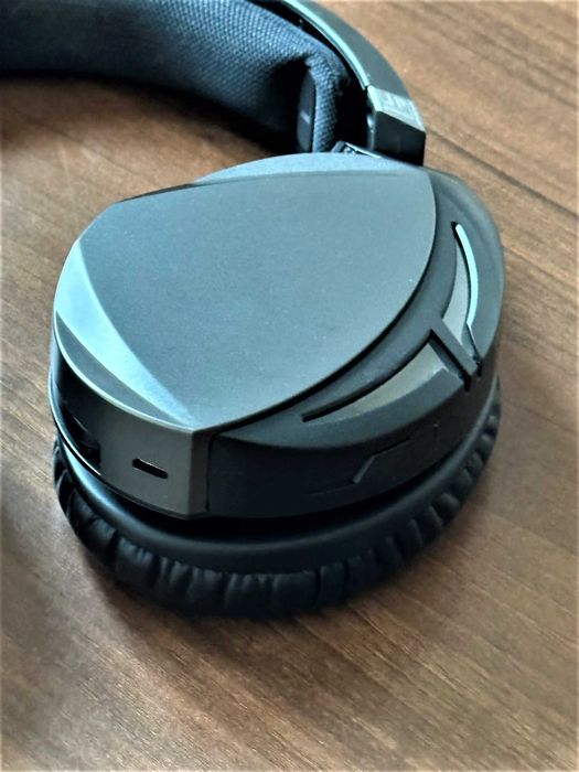 Casti gaming Asus ROG STRIX Fusion 300 7.1