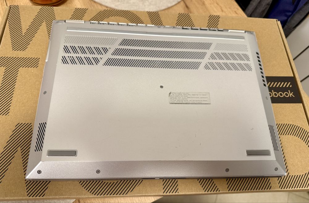 Asus Vivobook Flip 14 (TN3402Q) OLED 2in1