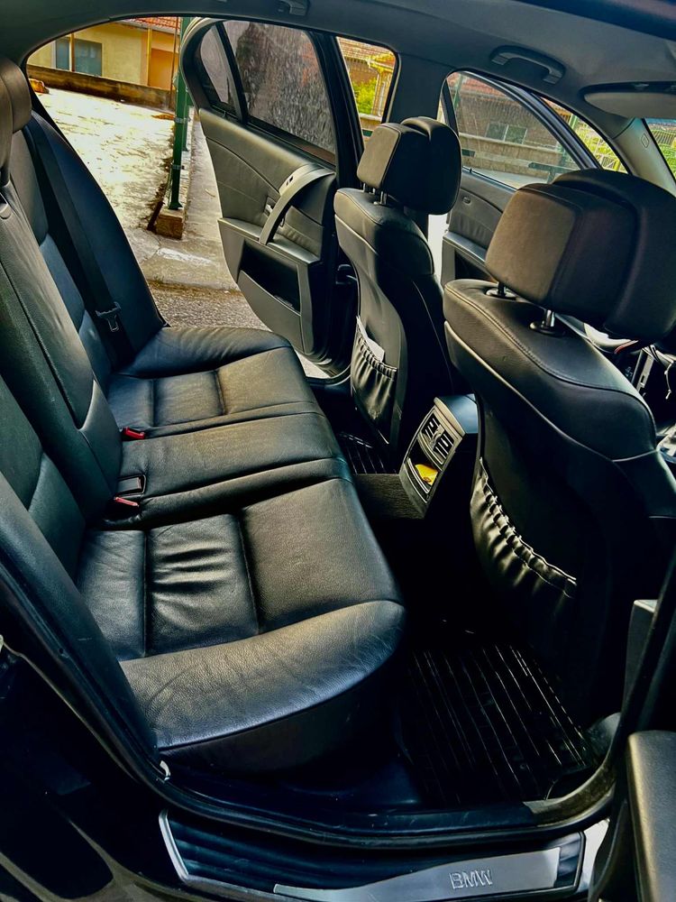 Bmw 525d………………..