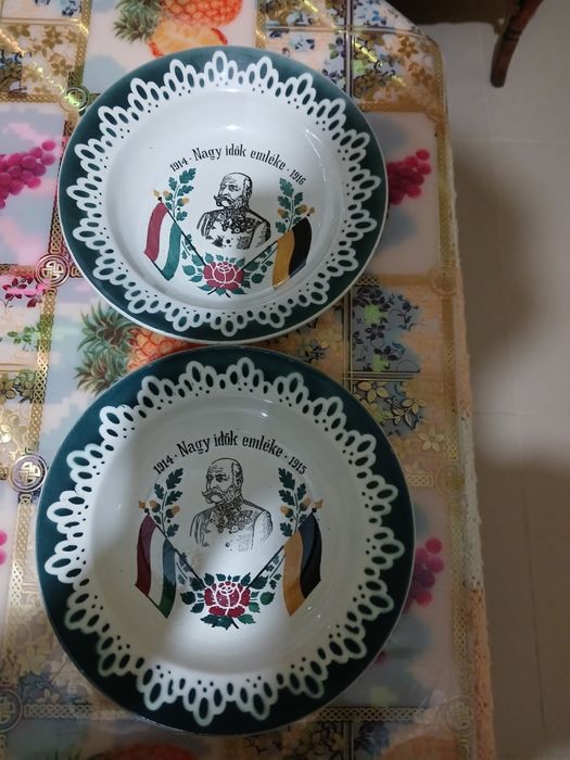 Farfurii vechi de vanzare