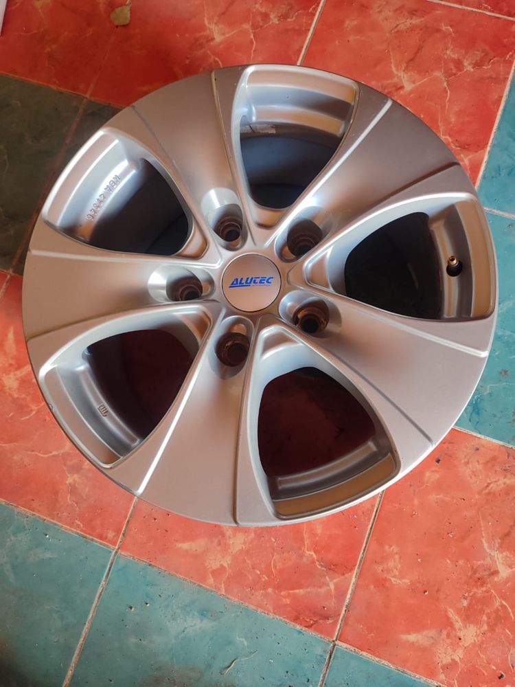Диски Alutec dynamite R18