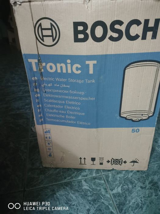 Boiler Bosch Tronic 2000 T 
TR2000T 50B 
ES 050 6  1500 W 
0,8 MPA (8