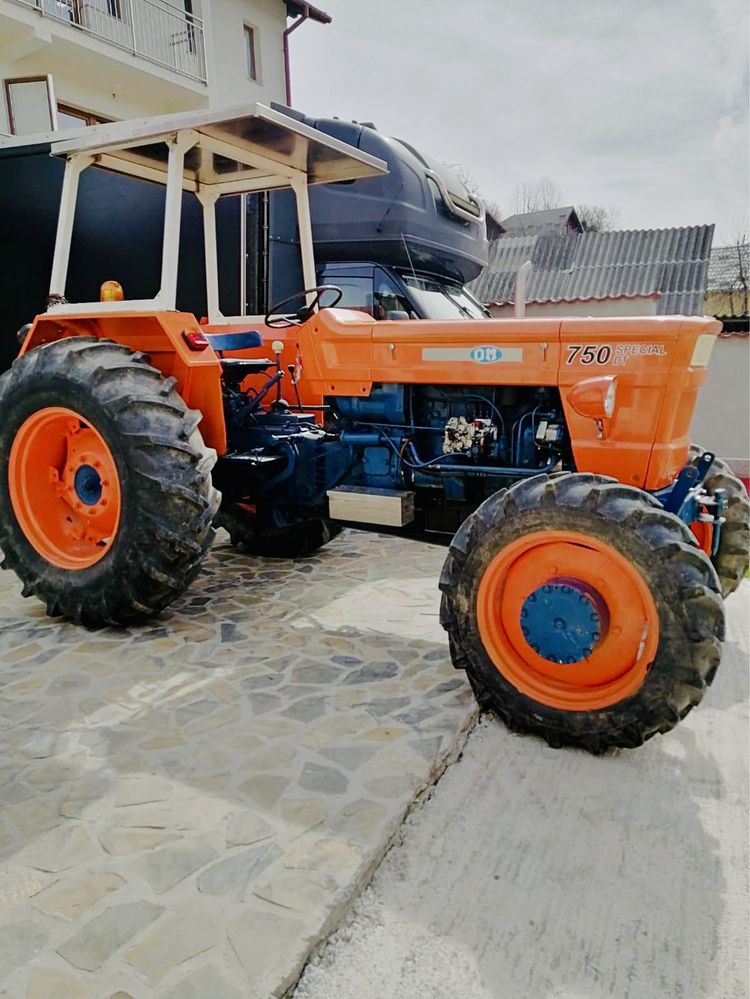 Tractor Fiat 750 Special DT