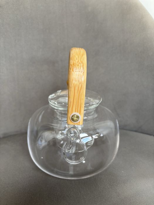 Ceainic elegant din sticla si bambus - nou - 1L