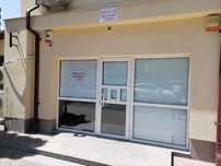 Propietar Inchriez spatiu comercial in zona Nicolina 2 la strada
