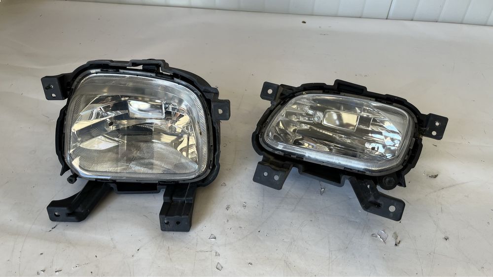 Ляв и десен халоген Kia Carens 2013-2024