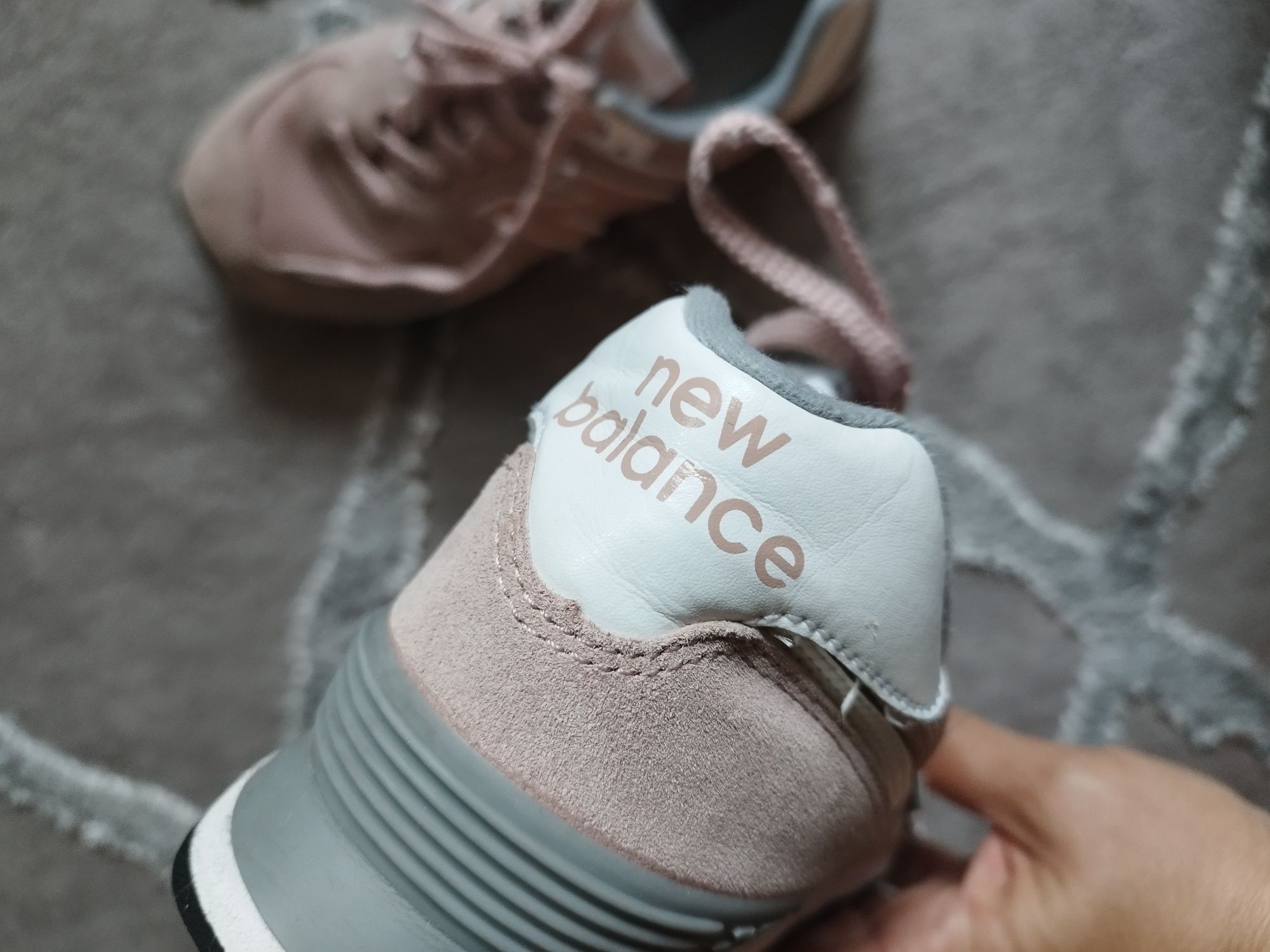 Дамски розови New balance 574 39 размер