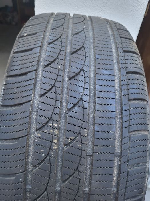 Гуми 17ки карани са един сезон, но продадох джантите и гумите останаха