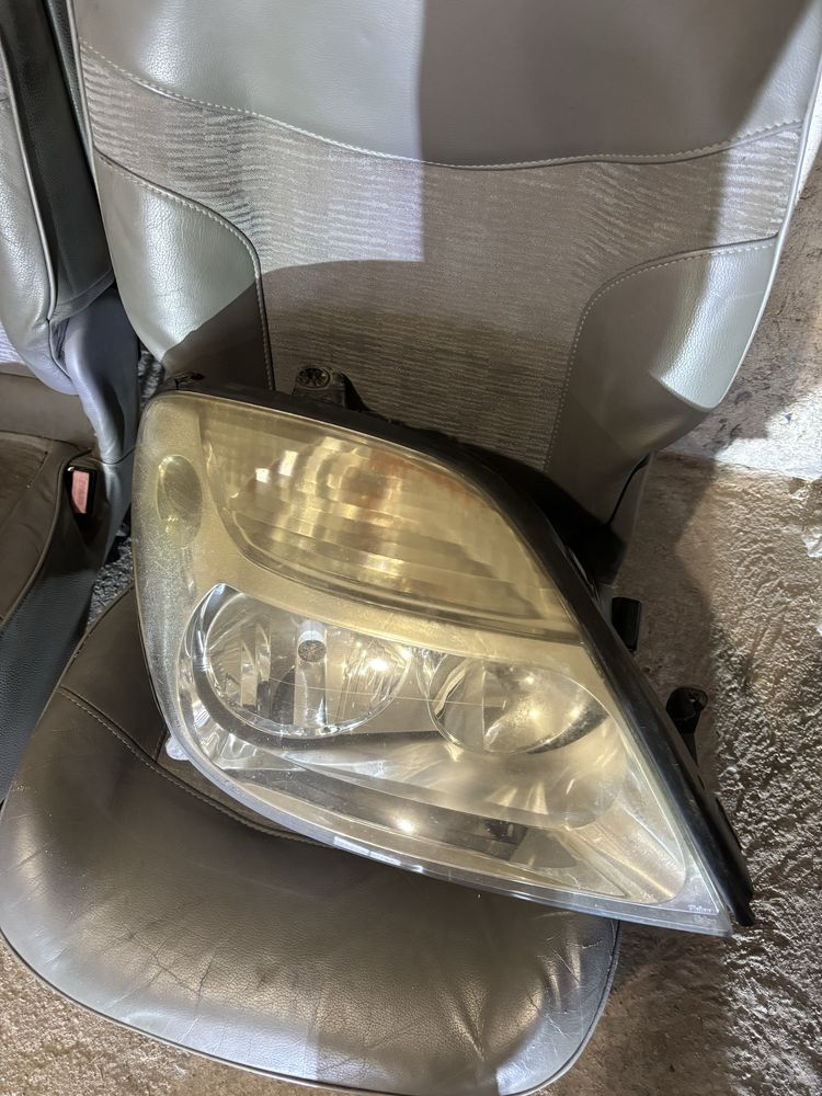 Продавам задни седалки за Renault Scenik 1