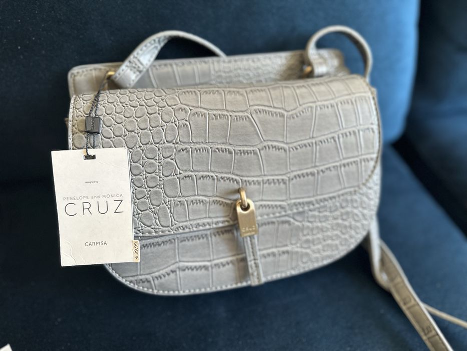 Дамска чанта Carpisa серия Penelope and Monica CRUZ