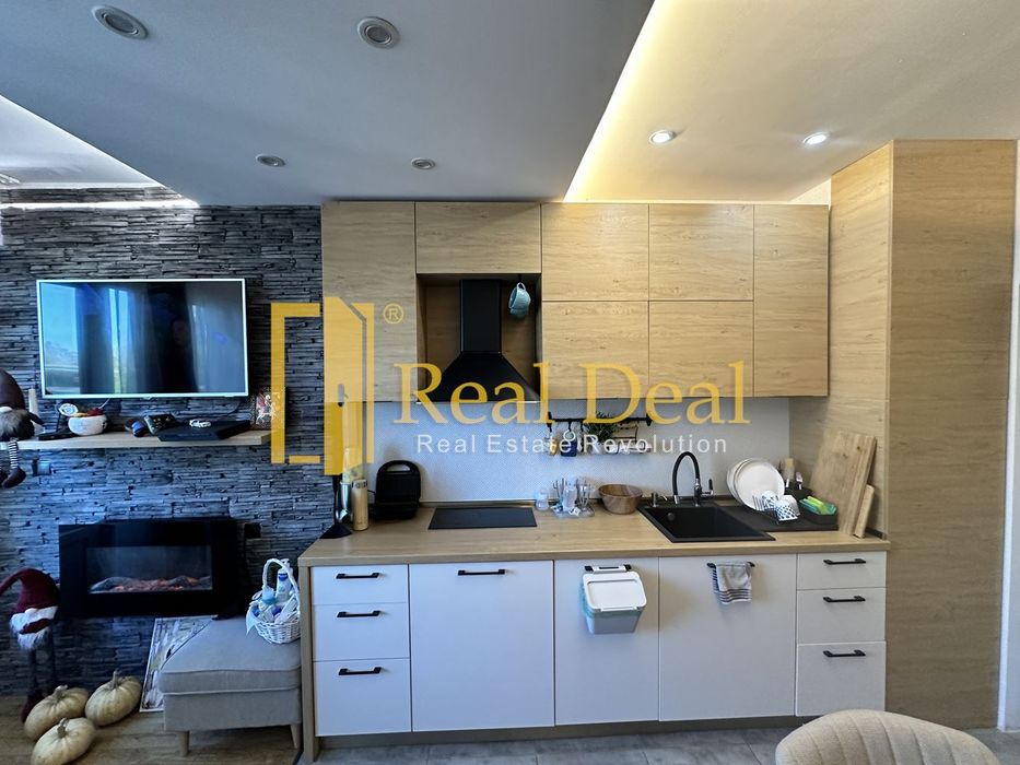 Продава се Тристаен апартамент в София, Толстой - 65 кв.м за 2231 €/кв.м - Снимка #3