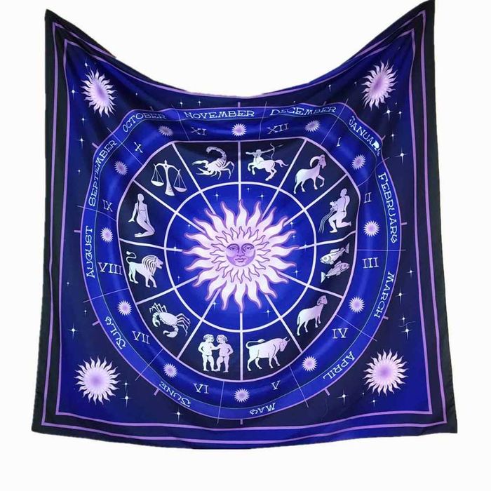 Fata masa altar,citire tarot/decor perete,youtube,soare,zodii,astrolog