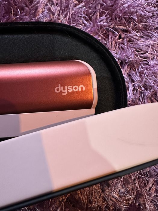 Dyson Airstrait-сешоар