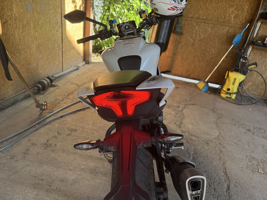Vand motocicleta cfmoto 450cmc