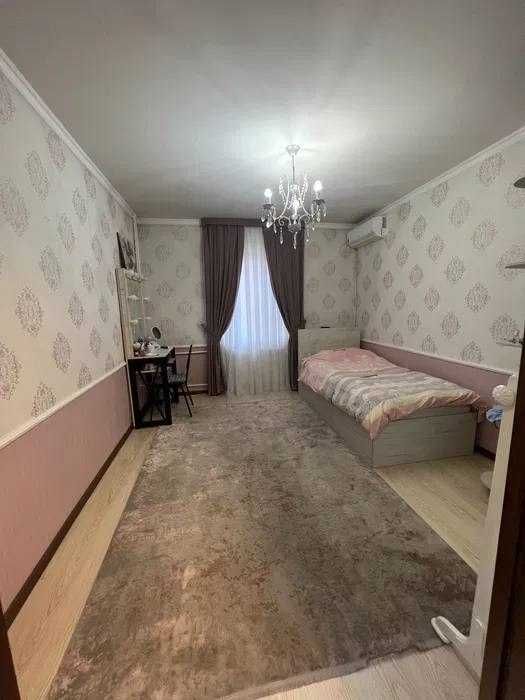 (К129218) Продается 4-х комнатная квартира в Шайхантахурском районе.