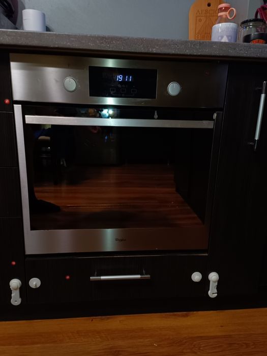 Фурна за вграждане Whirlpool