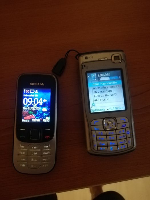 Telefoane Nokia n70 Și 2330