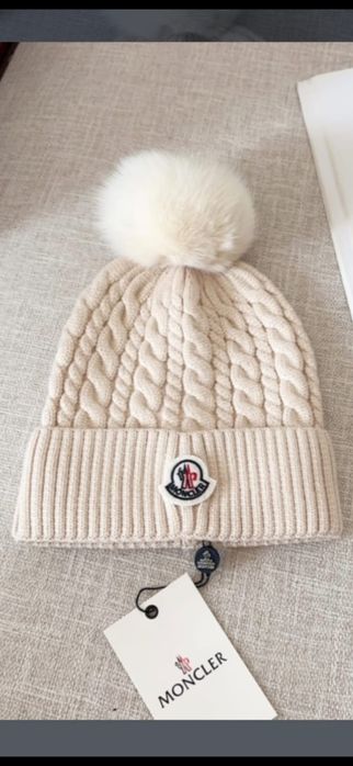 Fes Moncler, model 2026, 4 modele