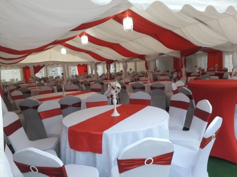 Corturi elegante pentru orice tip de eveniment