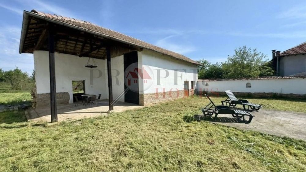 Продава се Къща в с. Ресен, Област Велико Търново - 120 кв.м за 542 €/кв.м - Снимка #4