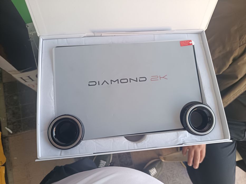 Manitor diamond 2k