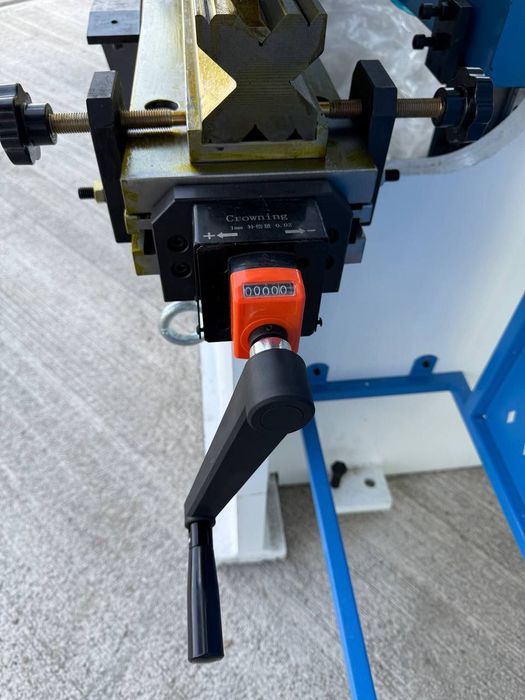 Листогиб Нарсле Естун 30