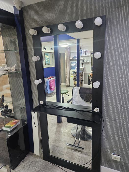 Зеркало с подсветкой Веетрина для парикмахера или Мейкап