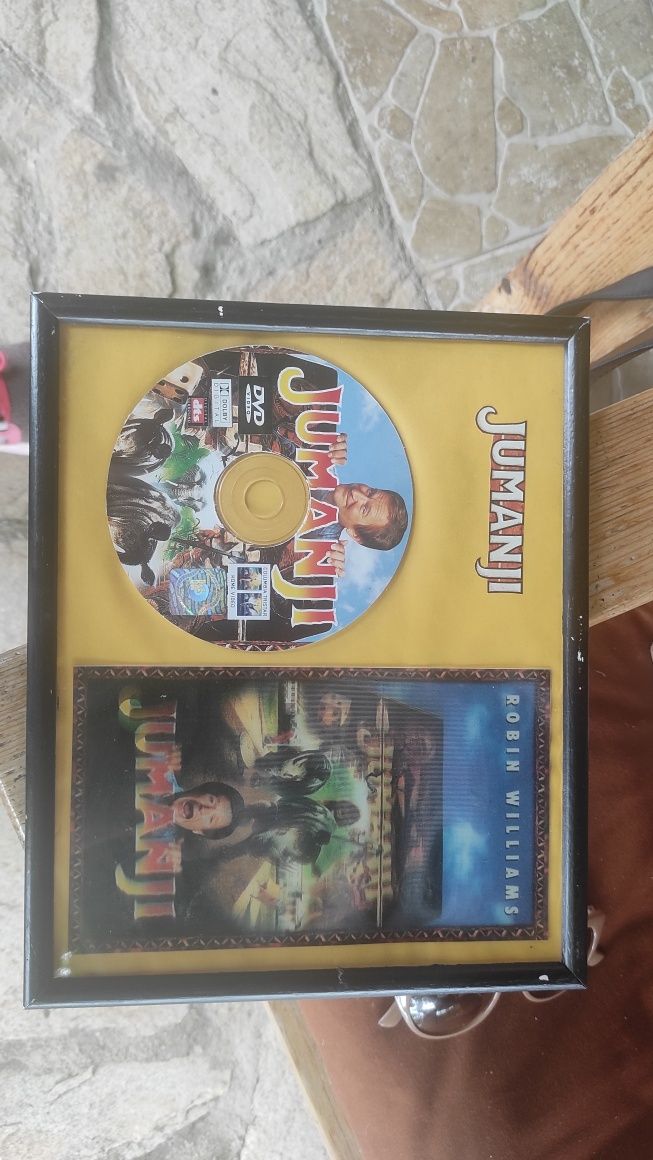 ДВД филм Джуманджи в рамка + стерео картичкака