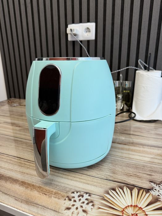 Airfryer/ Friteuza cu aer cald