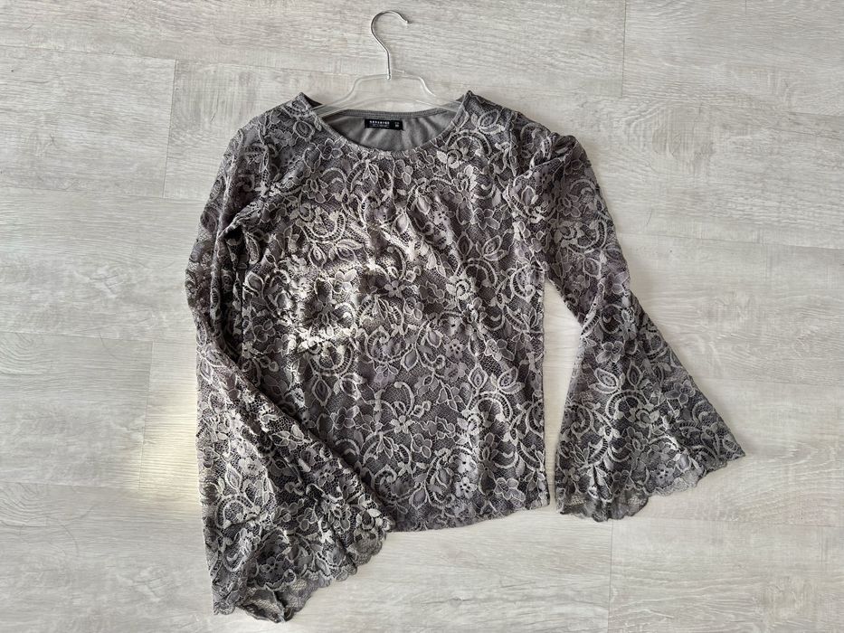 Bluza maneca lunga tip clopot cu dantela - nouă