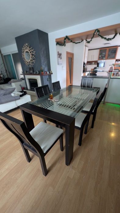 Стъклена трапезна маса с 6 стола