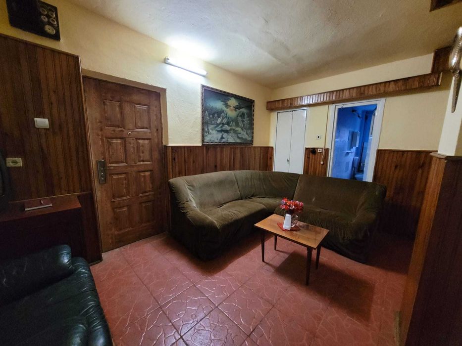 Apartament 4 camere – 115 mp – vis-a-vis de Castelul Regal Săvârșin