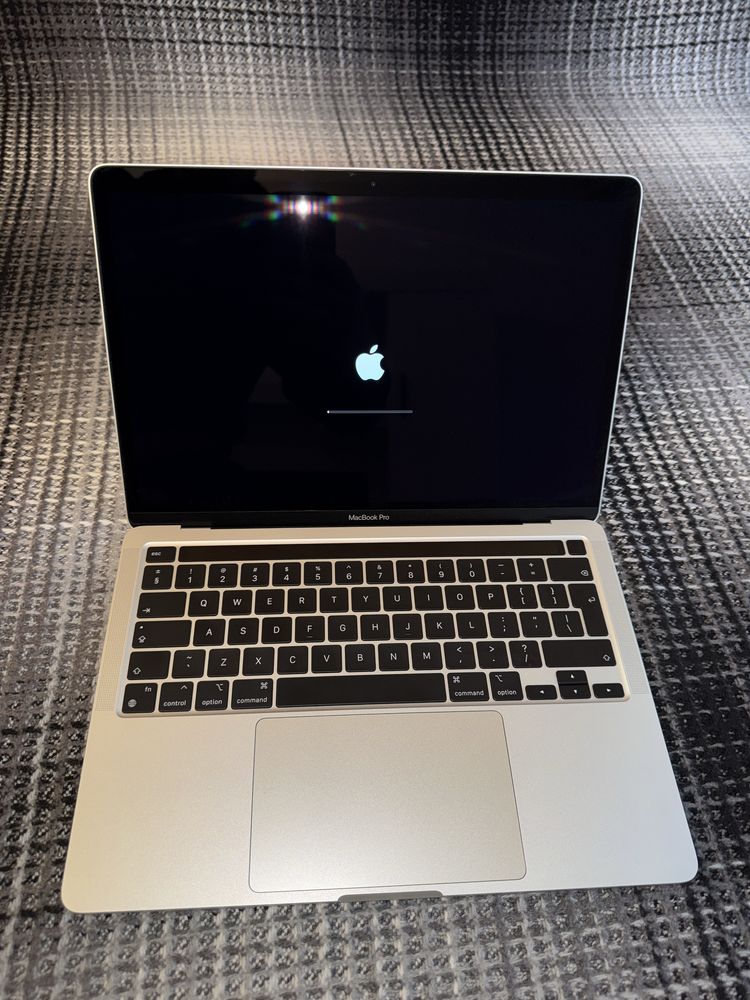 Macbook Pro 13 256GB Silver