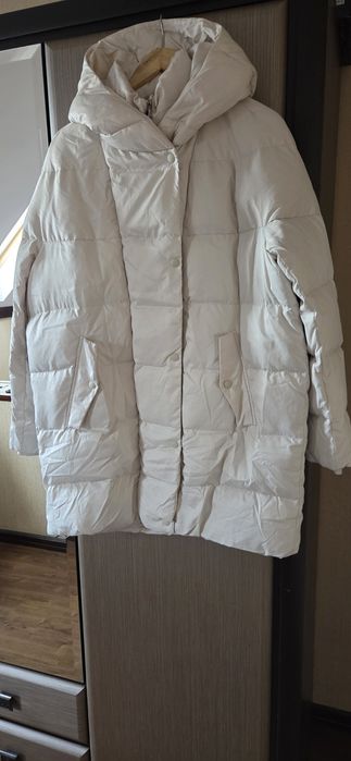 Куртка Zara зимняя 44 размер