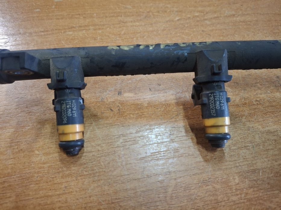 Injectoare rampă Renault Megane Scenic 1.6 Benzina 1996-2003