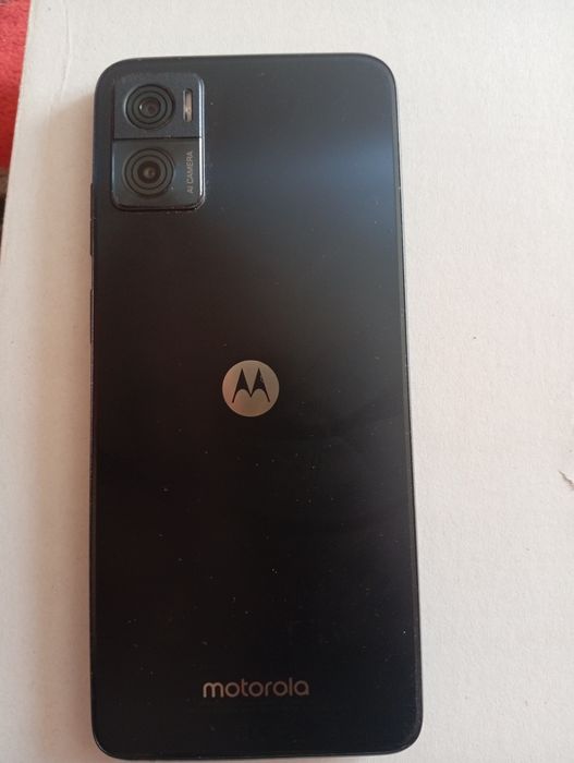 Vând telefon mobil