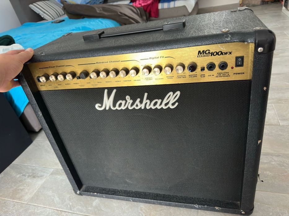 Amplificator chitara Marshall MG100DFX