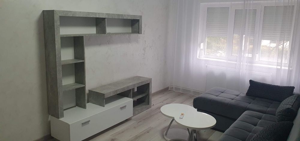 Inchiriez ap 2 cam Dorobantilor etaj 1