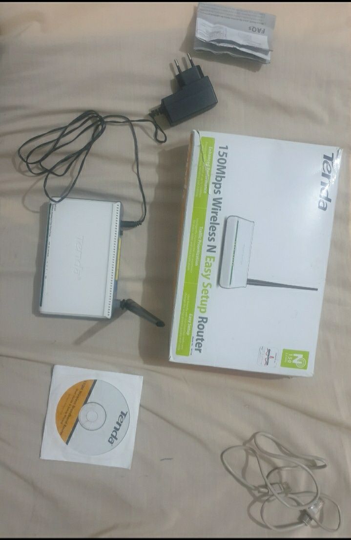 Router Tenda Wireless