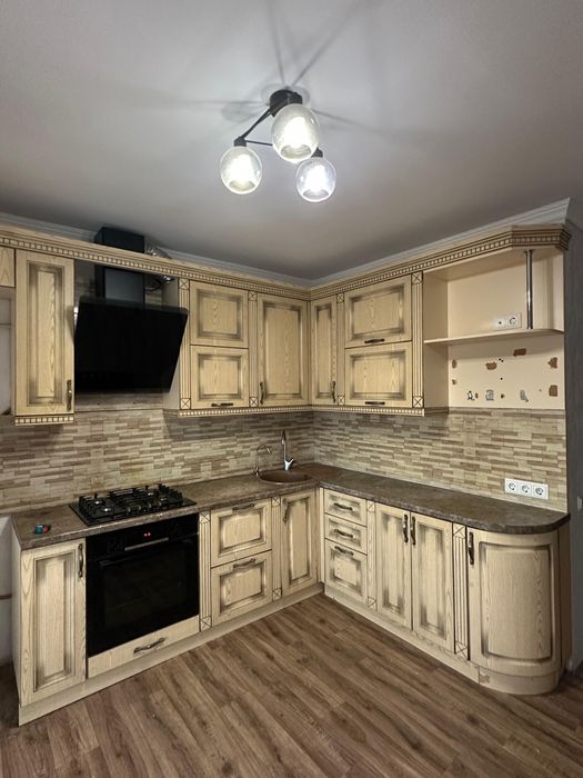 Кухонный гарнитур без техники