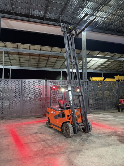 JMS Авто кара EV 2000 kg