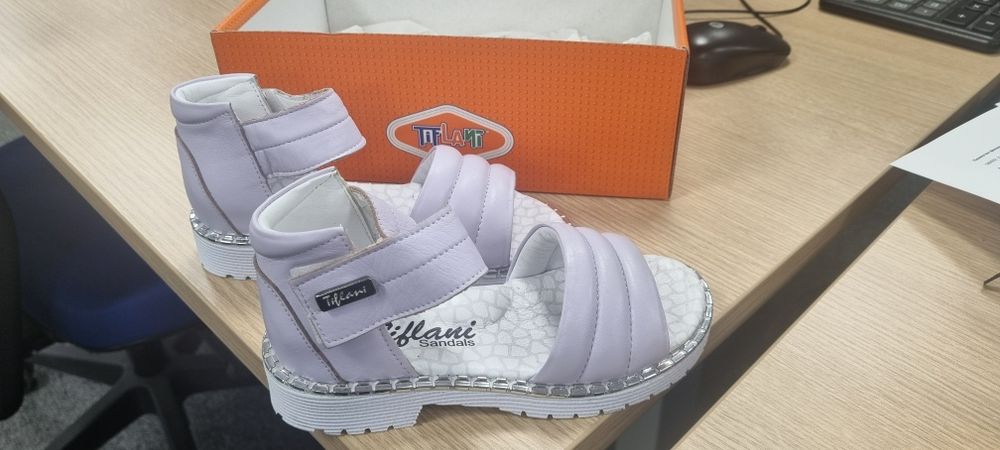 Продам детский сандали