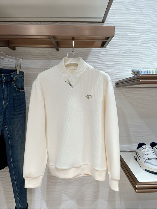 Bluza Prada , calitate premium , L , noua , pe comands